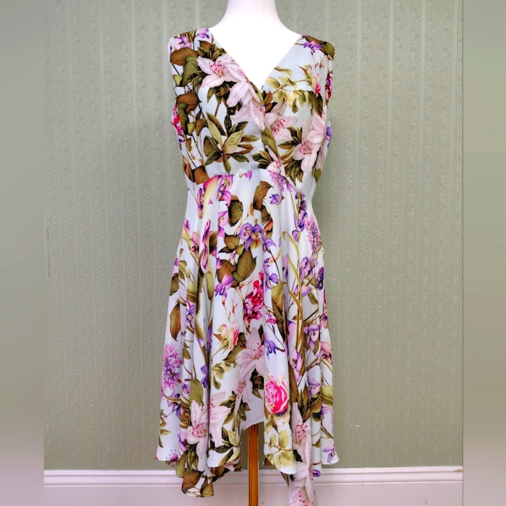GABBY SKYE  Floral Sleeveless Dress Flowy Whimsical Fairy